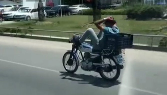 Motosikletle Tehlikeli Yolculuk