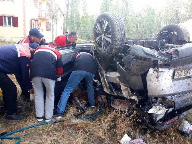 İ̇ran Dönüşü Sivas’ta Kaza Geçirdiler: 3 Ölü, 1 Ağır Yaralı