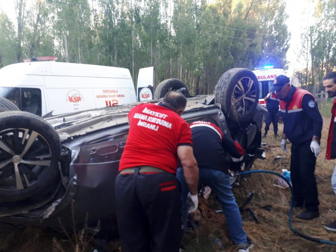 İ̇ran Dönüşü Sivas’ta Kaza Geçirdiler: 3 Ölü, 1 Ağır Yaralı