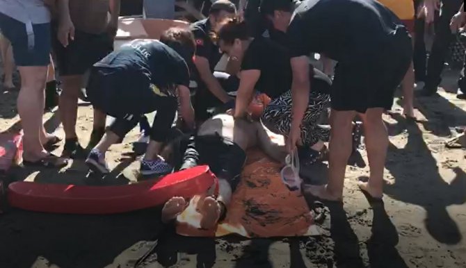 Kızını Kurtarmak İsterken Boğuldu