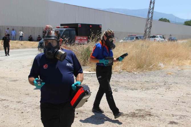 Fabrikadaki Yangın Sonrası Zehirli Gaz Paniği
