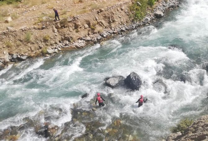 Siirt’te Kayıp Hemşireyi Arama Çalışmaları 23’üncü Gününde