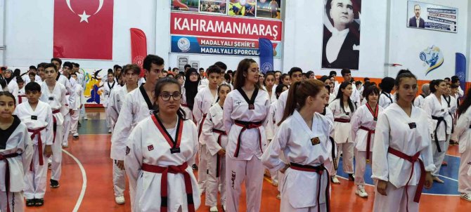 Kahramanmaraş’ta Tekvando Siyah Kuşak Dan Ve Terfi Sınavları Yapıldı