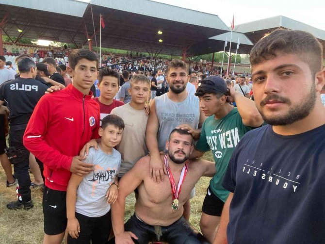38 Yıl Sonra Sındırgı’ya, Kırkpınar’dan Derece Geldi