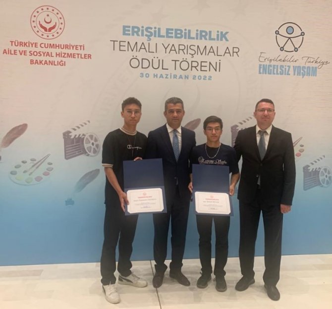 Lise Öğrencilerin Duyarlı Ve Anlamlı Kısa Filmi Ödüle Layık Görüldü