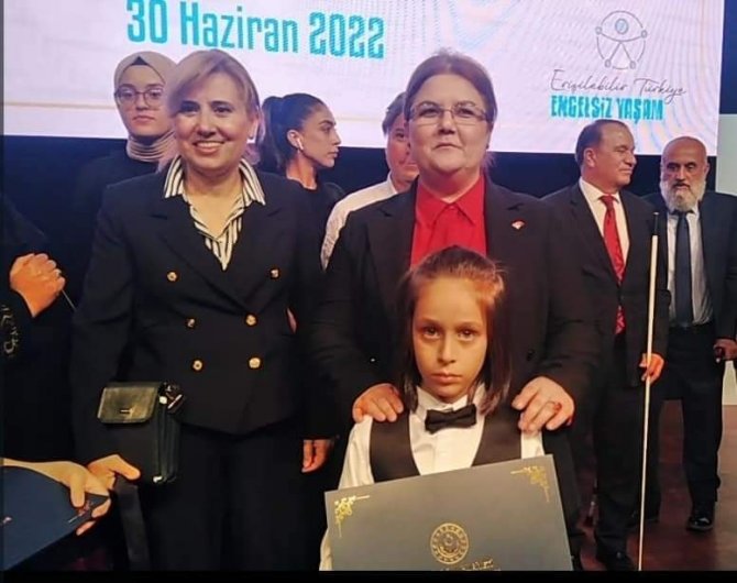 Yusuf Çınar, Şiir Yarışmasında Türkiye 3’üncüsü Oldu
