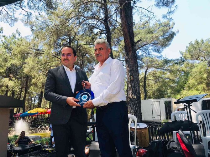 Ak Partili Kırkpınar: "Vatandaşlarımızı Enflasyona Ezdirmemek İçin Var Gücümüzle Çalışıyoruz"