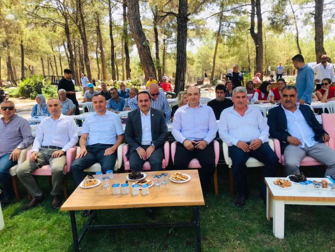 Ak Partili Kırkpınar: "Vatandaşlarımızı Enflasyona Ezdirmemek İçin Var Gücümüzle Çalışıyoruz"