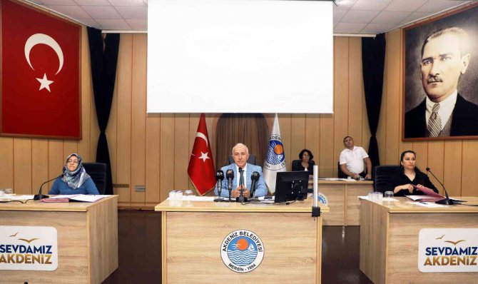 Akdeniz Belediye Meclisi’nde ’Borçlanma Talebi’ Reddedildi