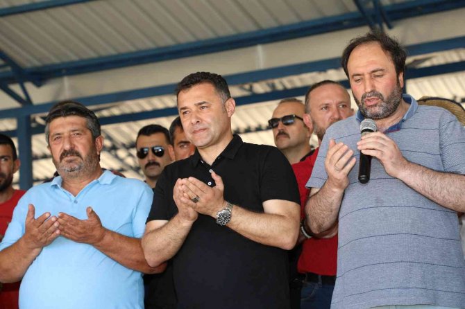 Alanya’da Kapalı Hayvan Pazarı Ve Kurban Satış Yeri Hizmete Girdi