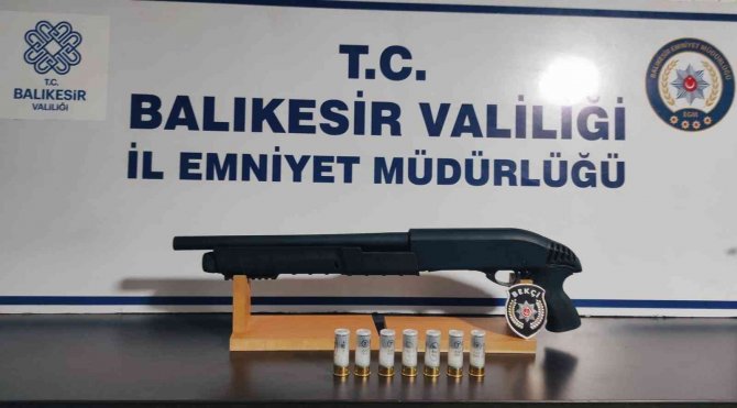 Balıkesir’de Aranan 165 Şahıs Yakalandı