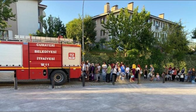 Cumayeri Belediyesinden Tonlarca Su