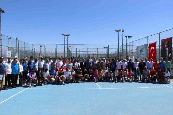 Ergan Cup Ulusal Tenis Turnuvası Ödül Töreni İle Sona Erdi