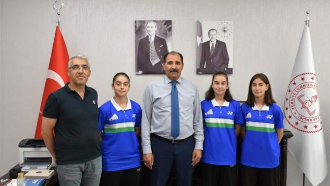 Gün, Türkiye Badminton Şampiyonlarını Misafir Etti