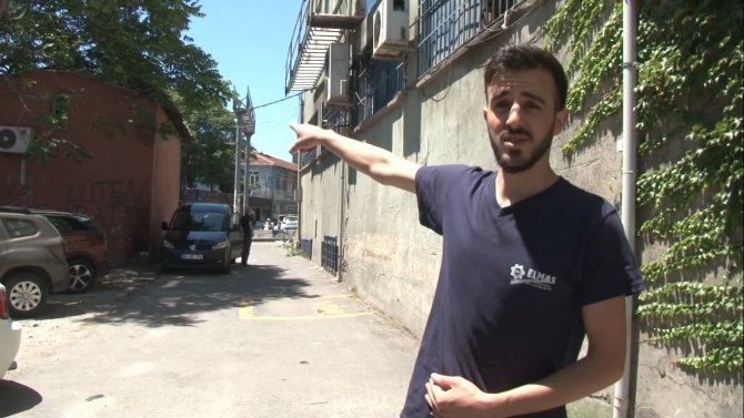 Park Halindeki Motosikleti Çaldı