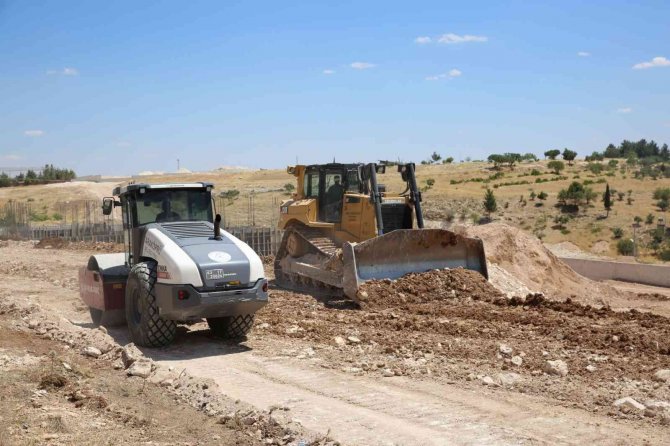 Karaköprü’de Yeni Yol Çalışmaları Aralıksız Sürüyor