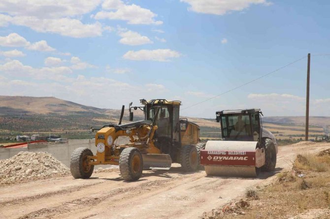 Karaköprü’de Yeni Yol Çalışmaları Aralıksız Sürüyor