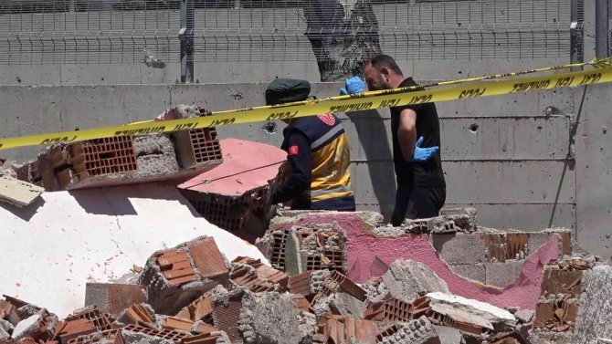 32 Yaşındaki Vatandaş Su Kanalında Ölü Bulundu