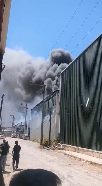 Kocaeli’de Fabrika Yangını