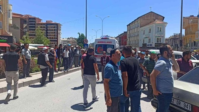 Konya’da Kuyumcu Komşusunun Oğlu Tarafından Silahla Vuruldu
