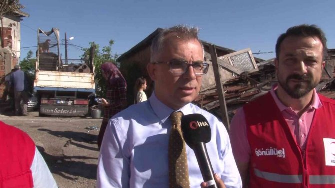 Maltepe Kaymakamı Tiryaki: "(Gecekondu Yangını) Yaraları Saracağız”