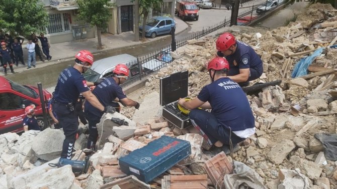 Manisa İ̇tfaiyesinden Yoğun Mesai