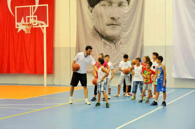 Büyükşehir Yaz Kurslarına Vatandaştan Yoğun İlgi