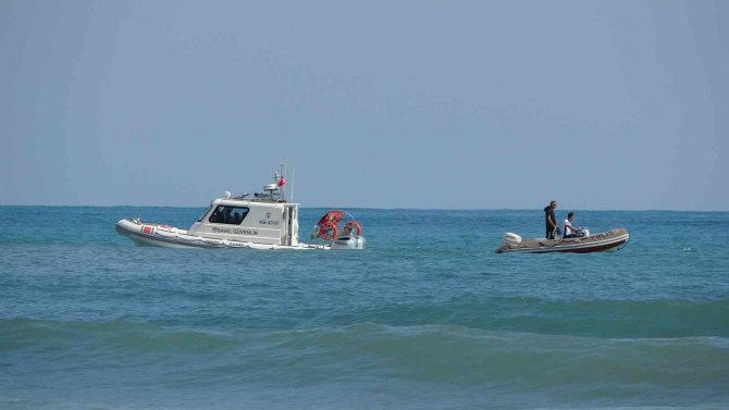 Denizde Kaybolan Genci Arama Çalışmaları Devam Ediyor