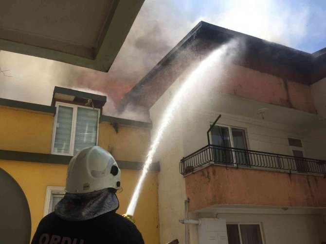 Ordu’da 5 Katlı Binada Yangın