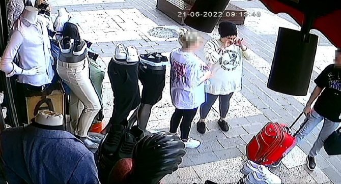 Eski Patrona Akıl Almaz Tuzak; Her Gün Boş Valizle Gelip 200 Bin Liralık Kıyafet Çaldı