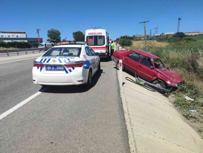 Tekirdağ’da Gözleri Kararan Sürücü Kaza Yaptı; 1 Yaralı