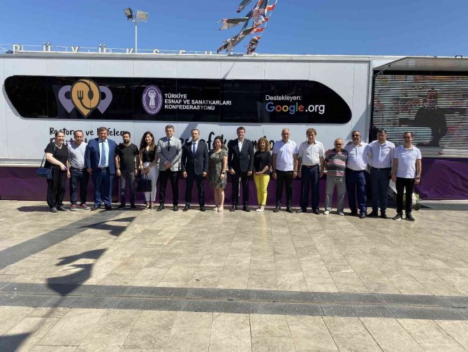’Restoran Ve Kafeler Dijitalleşiyor’ Projesinin Eğitim Tırı Aydın’da