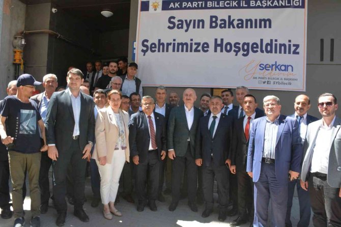 Ulaştırma Ve Altyapı Bakanı Adil Karaismailoğlu, Bilecik’te Esnaf Ziyareti Yaptı