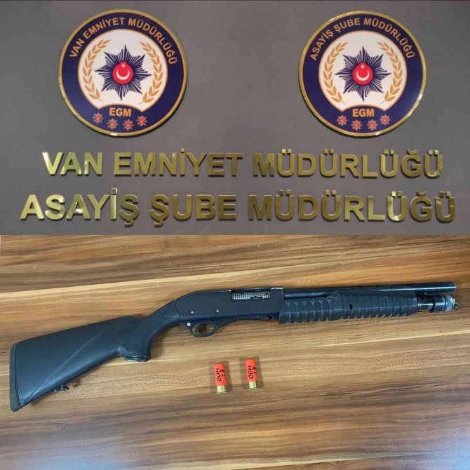 Van’da Değişik Suçlardan 19 Kişi Tutuklandı