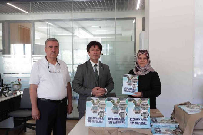 Yazar Ayşe Doğan Elarslan’ın ‘Kütahya’da Su Yapıları’ Kitabı Çıktı