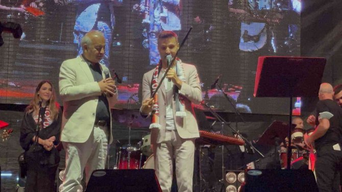 Sinan Özen 20 Yıl Sonra Devreklileri Coşturdu