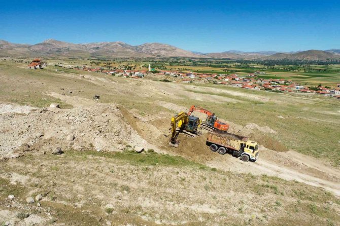 Kayadan Oyma Gömme Patates Deposu İçin Çalışmalar Başladı