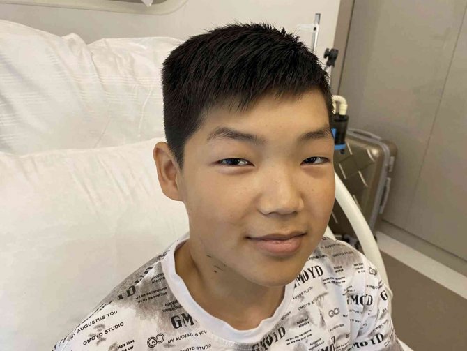 Kırgızistan’a Sempozyum İçin Giden Türk Hekim, Kalp Hastası Çocuğa Şifa Oldu