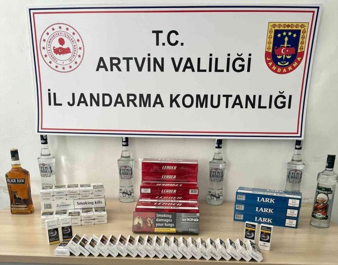 Artvin’de Jandarmadan Kaçak Sigara Ve İçki Operasyonu