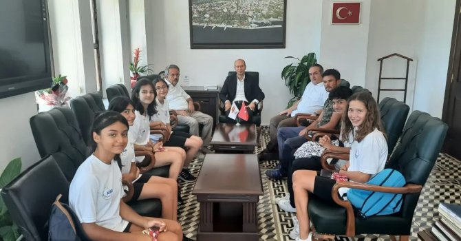 Kaymakam Maslak, Atletizmde Dereceye Giren Sporcuları Ağırladı