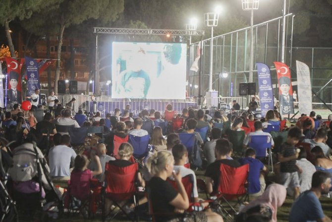 Aydın Tekstil Park’ta Yazlık Sinema Keyfi