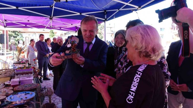 Bakan Yardımcısı Rıdvan Duran, Huzurevi Sakinlerince Hazırlanan Sergi Açılışına Katıldı