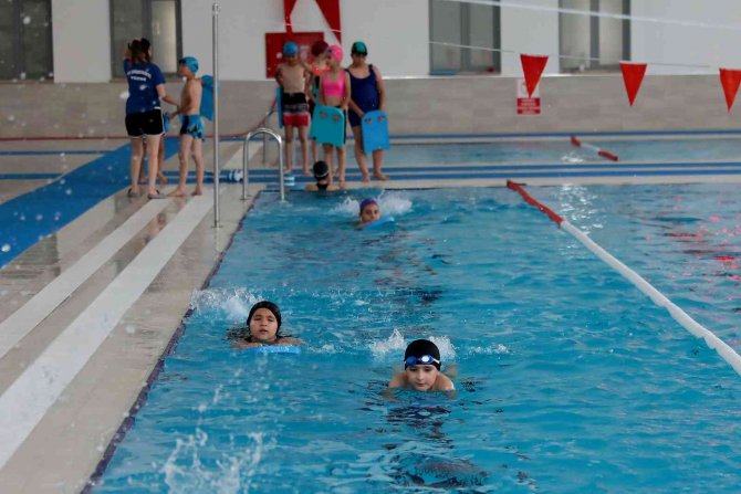 Denizli’de Yüzme Sporuna İlgi Artıyor
