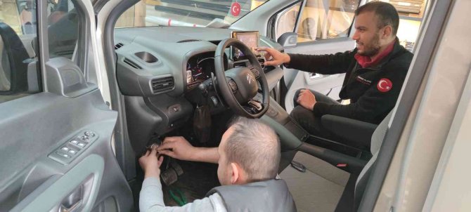 Oto Ses Ve Görüntü Sistemleriyle Daha Konforlu Bir Yolculuk Mümkün