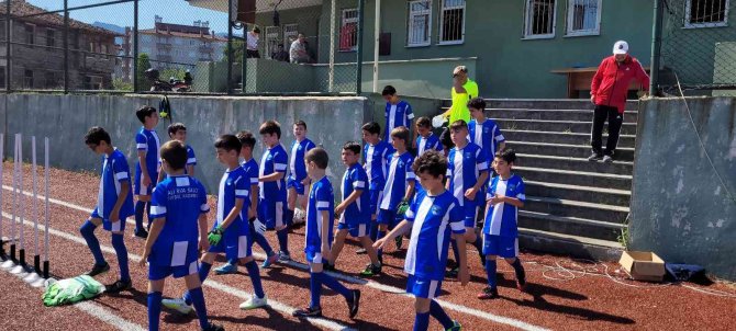 Eski Milli Futbolcu, Kastamonu’da Futbol Okulu Açtı