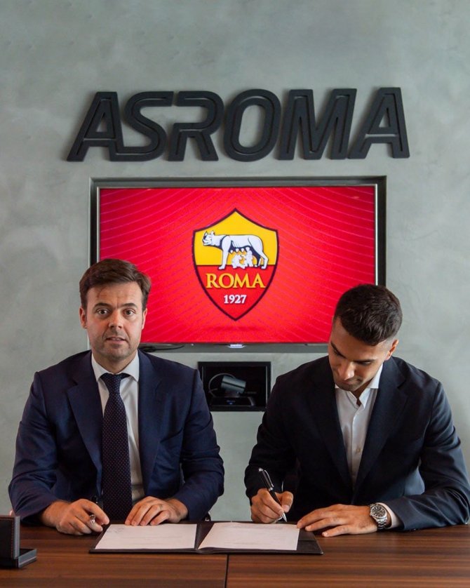 Zeki Çelik Roma’ya İmza Attı