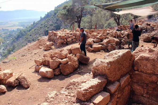 Meclis Binası Ve Tapınak 2 Bin Yıl Sonra Gün Yüzüne Çıktı