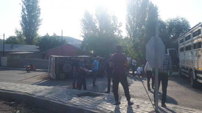 Tuzluca’da Trafik Kazası: 2 Yaralı