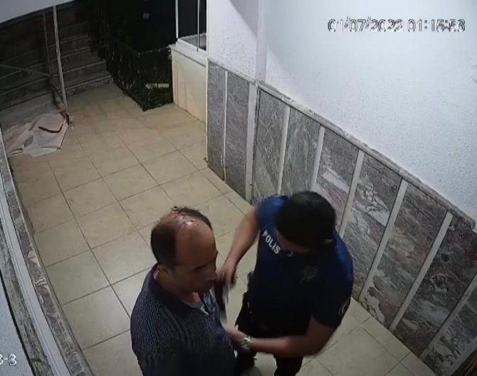 Üsküdar’da Kiracıyı Silahla Rehin Alan Ev Sahibi Tutuklandı