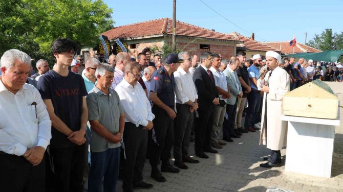 Otobüs Kazasında Hayatını Kaybeden Vatandaş Edirne’de Defnedildi